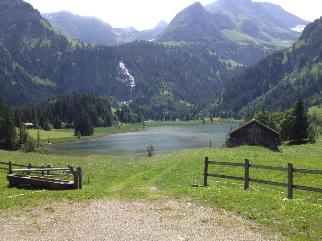 B&B Panorama Gstaad Exterior photo