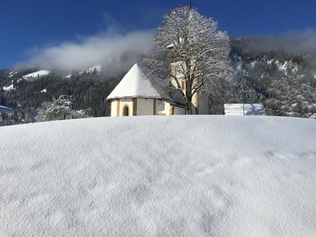 B&B Panorama Gstaad Exterior photo